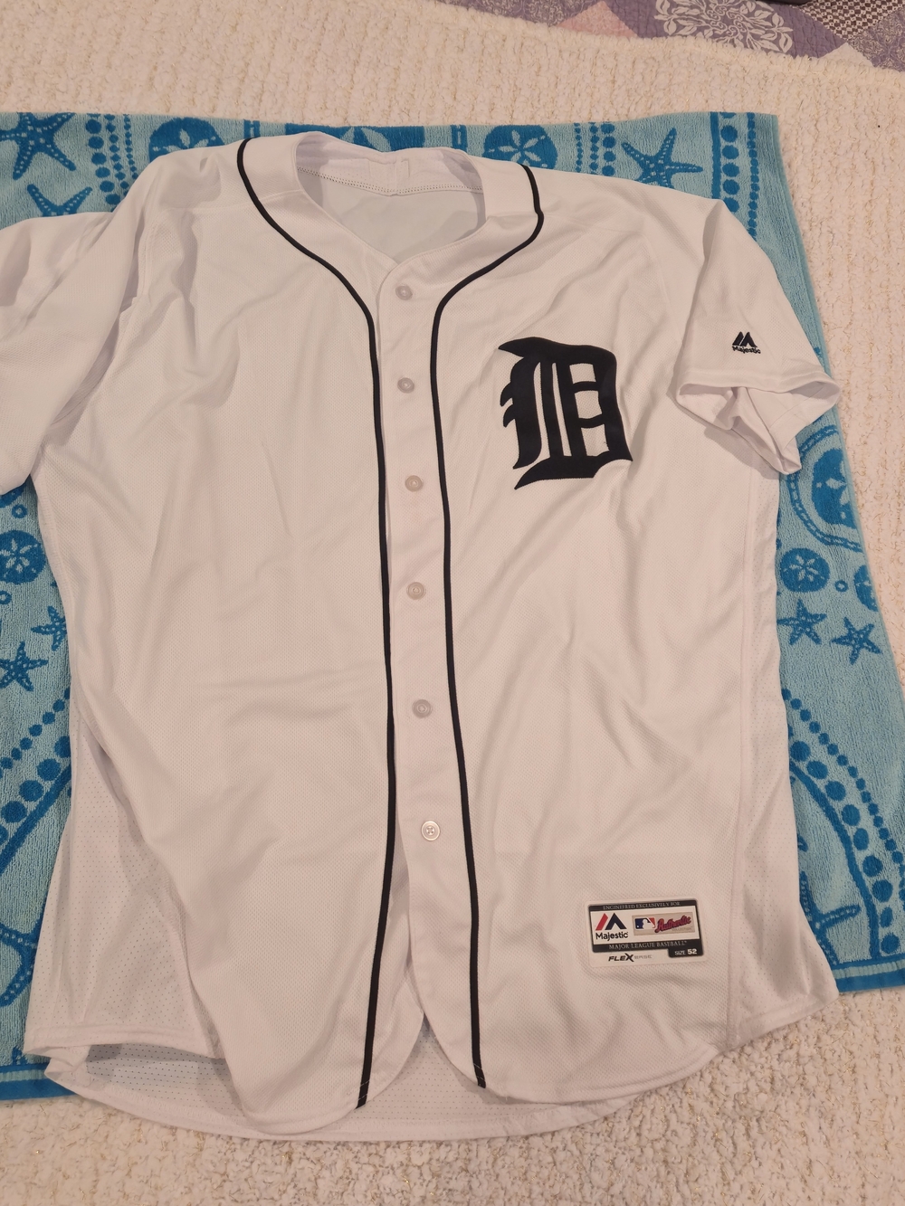 Detroit Tigers White Majestic Button-Up Baseball Jersey